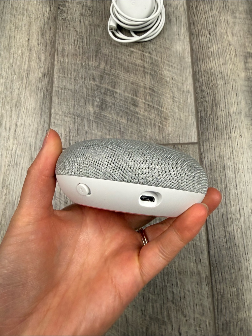 Google Home Mini - Picture 6 of 6